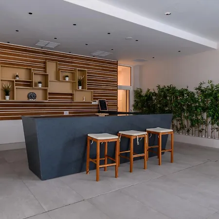 Luxury With Pool&gym Apartment